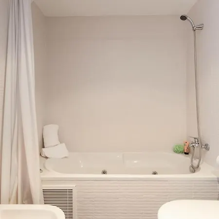 Apartment Familiar Con Piscina Y Padel *